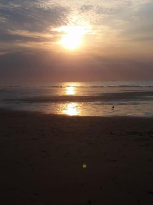 Appart 4 Pers Plage Vue Mer Calais Esterno foto